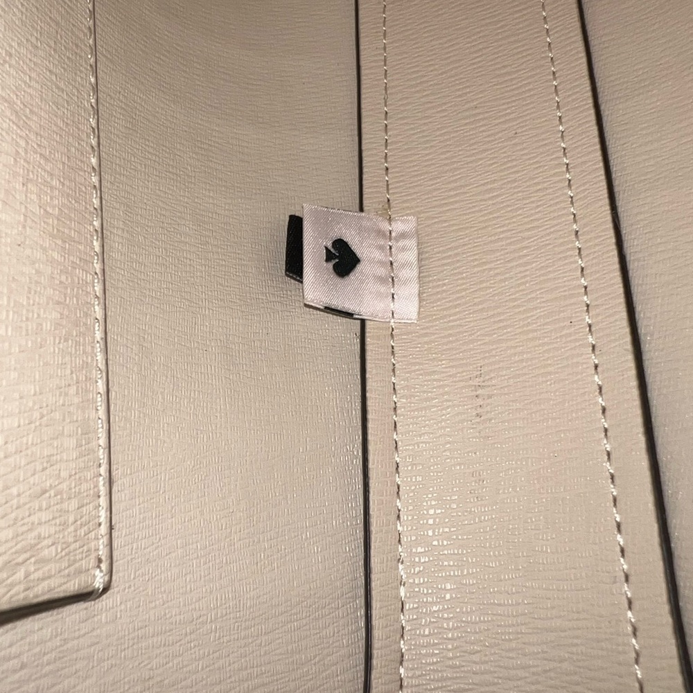 Kate Spade Cream Croc-Embossed Shoulder Bag - Picture 6 of 11